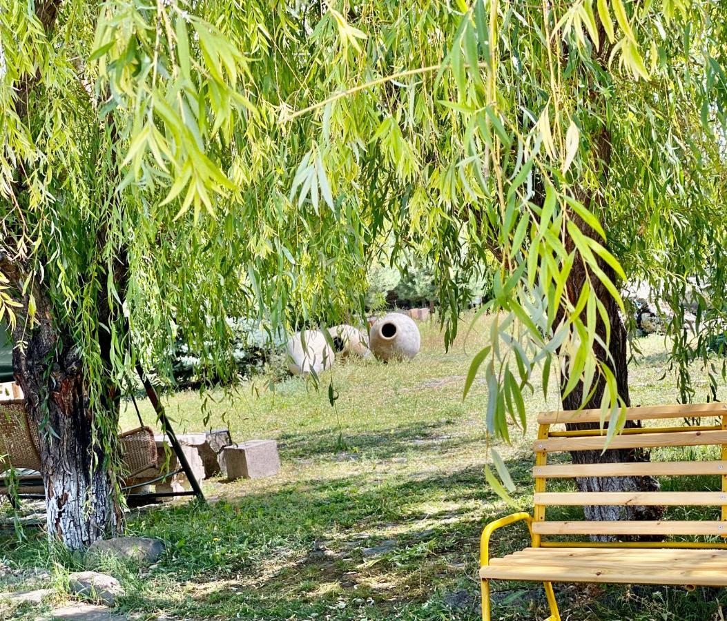 Parvana Hotel Gjoemri Buitenkant foto