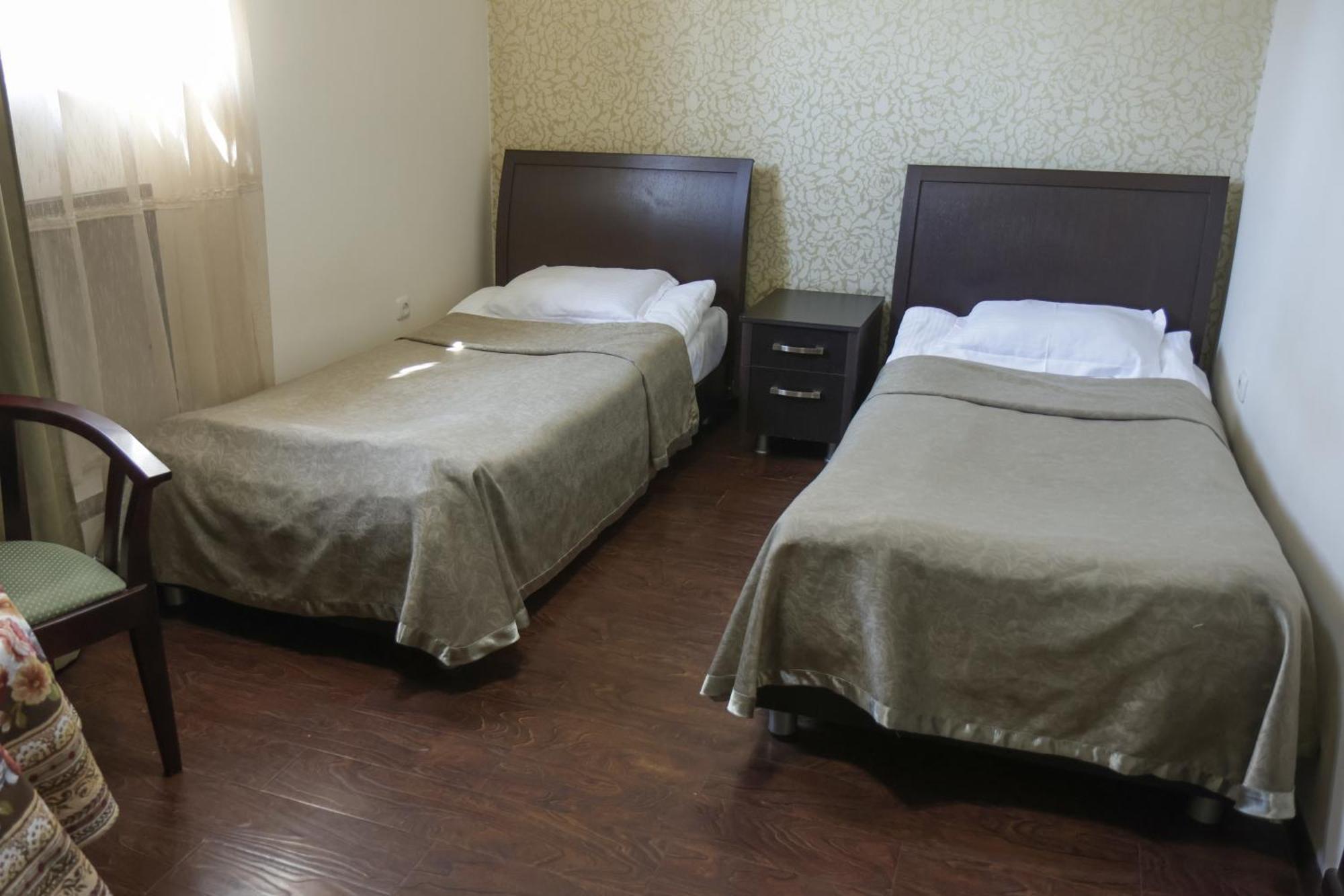 Parvana Hotel Gjoemri Buitenkant foto