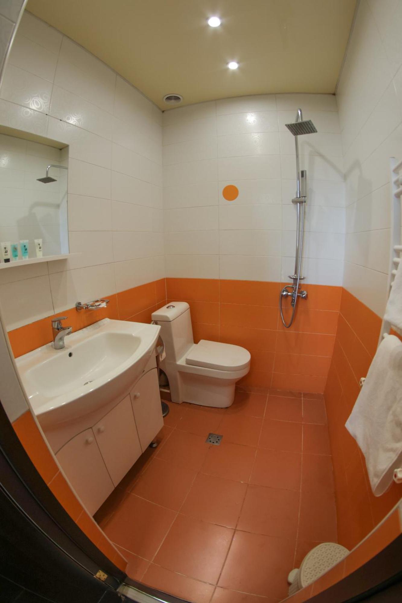 Parvana Hotel Gjoemri Buitenkant foto